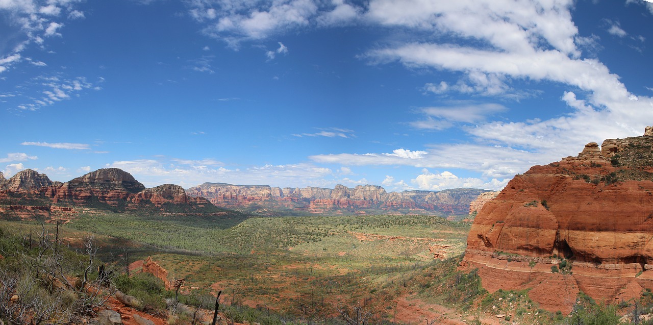 sedona  scenic  red rocks free photo