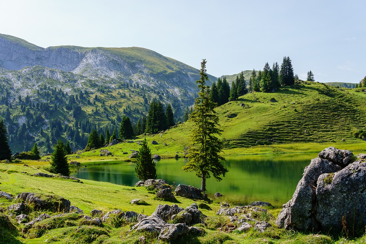 seeberg lake mountainlake free photo