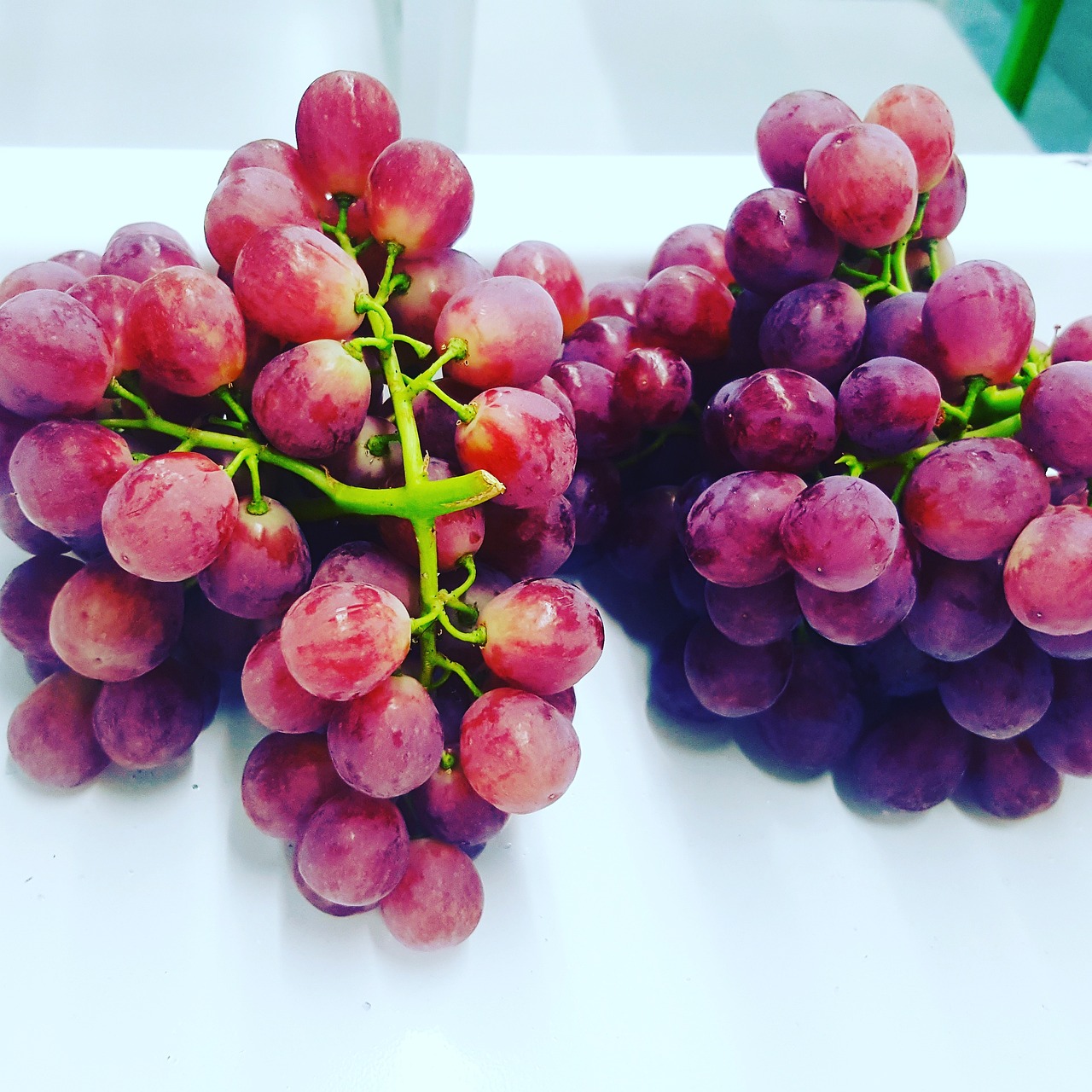 seedless red grapes free photo