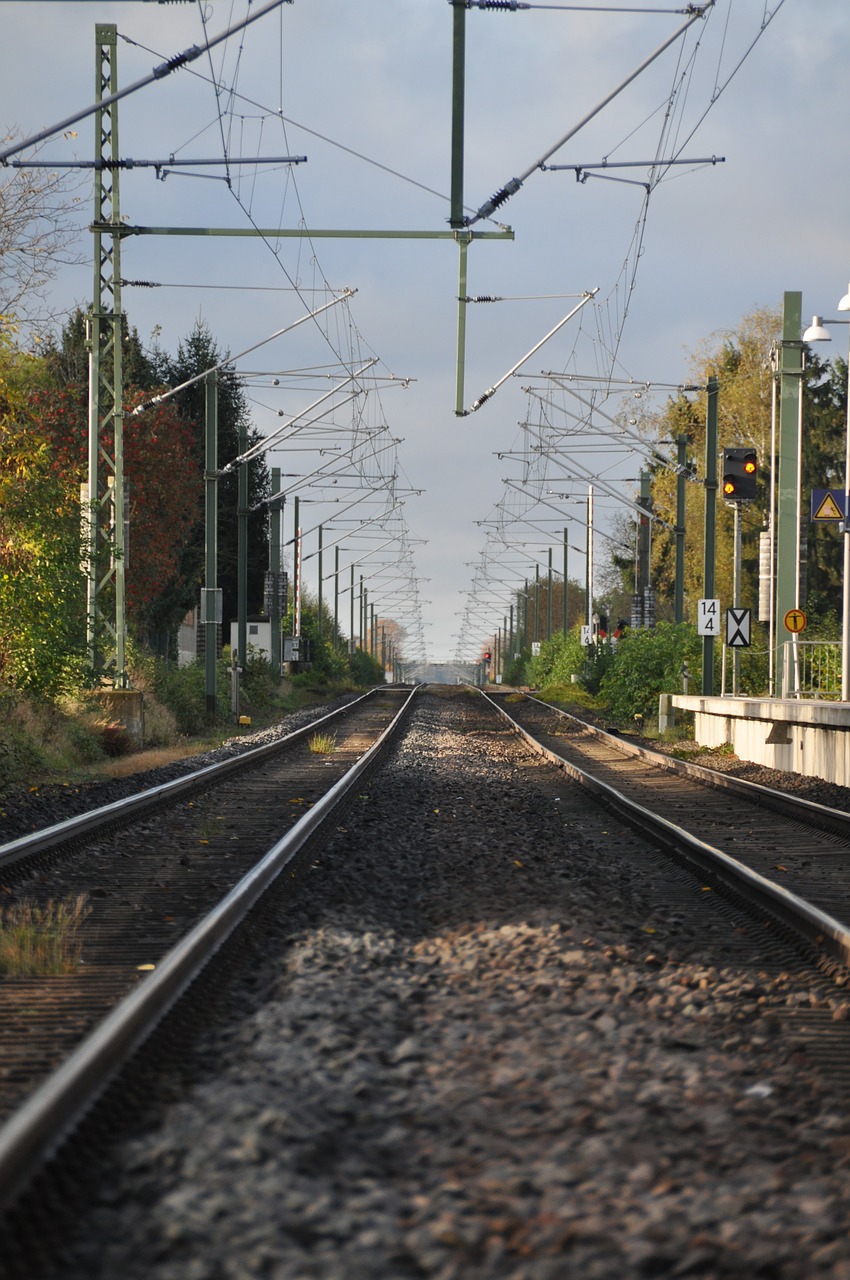 seemed gleise railway free photo