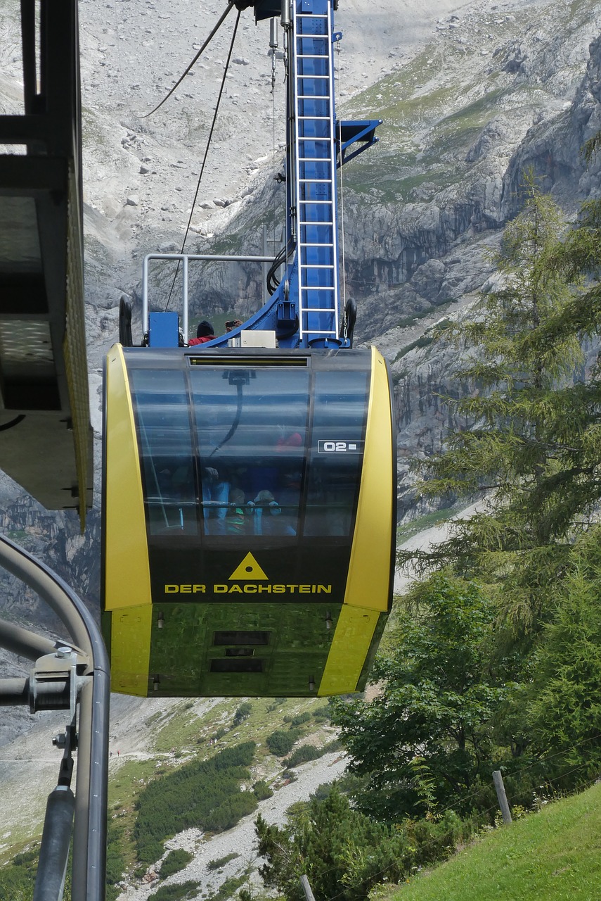 seilbahn  cableway  cabrio free photo