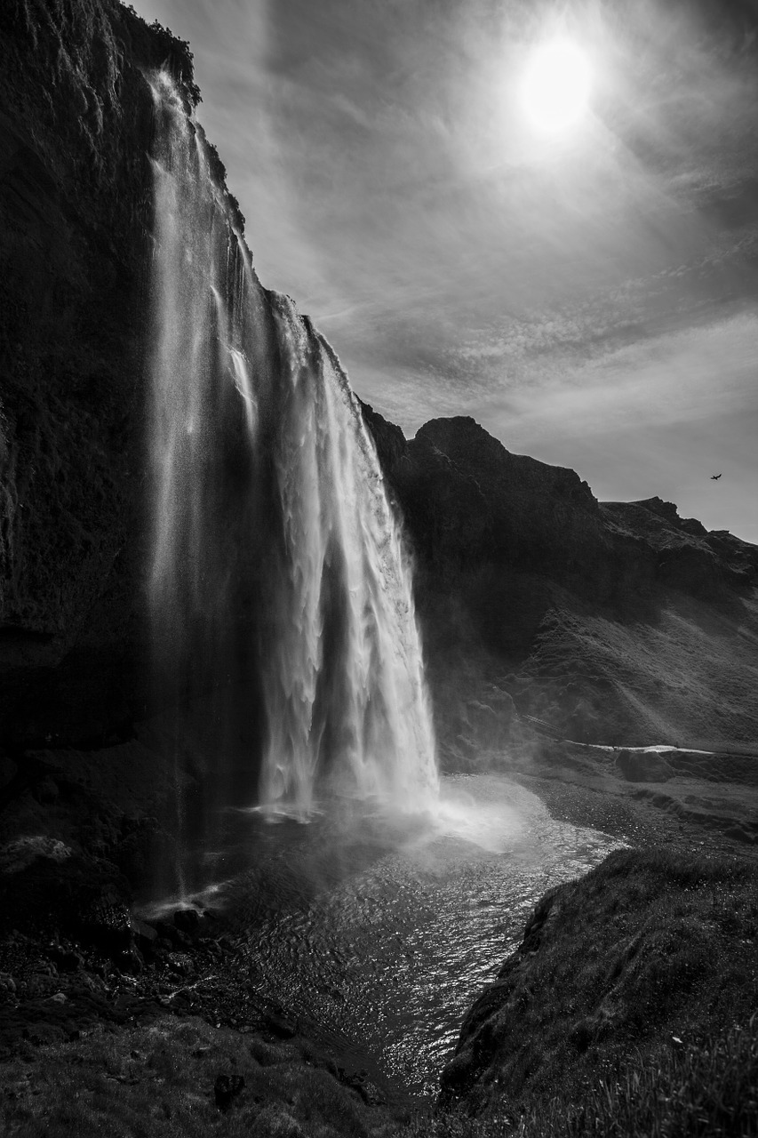 seljalandsfoss waterfall iceland free photo