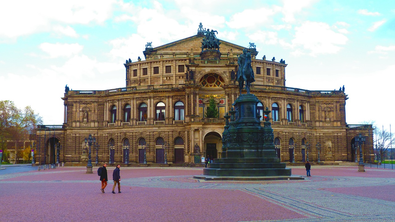 semper opera house dresden court and state opera free photo