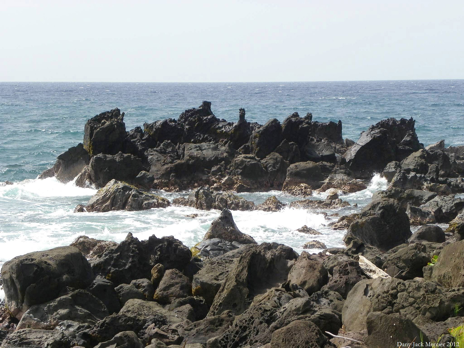 sea waves rocks free photo
