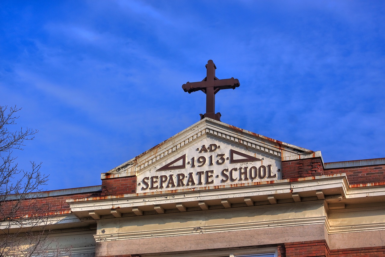 separate school 1913 free photo