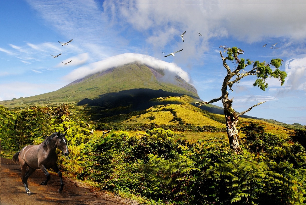 serra mountains blue sky free photo