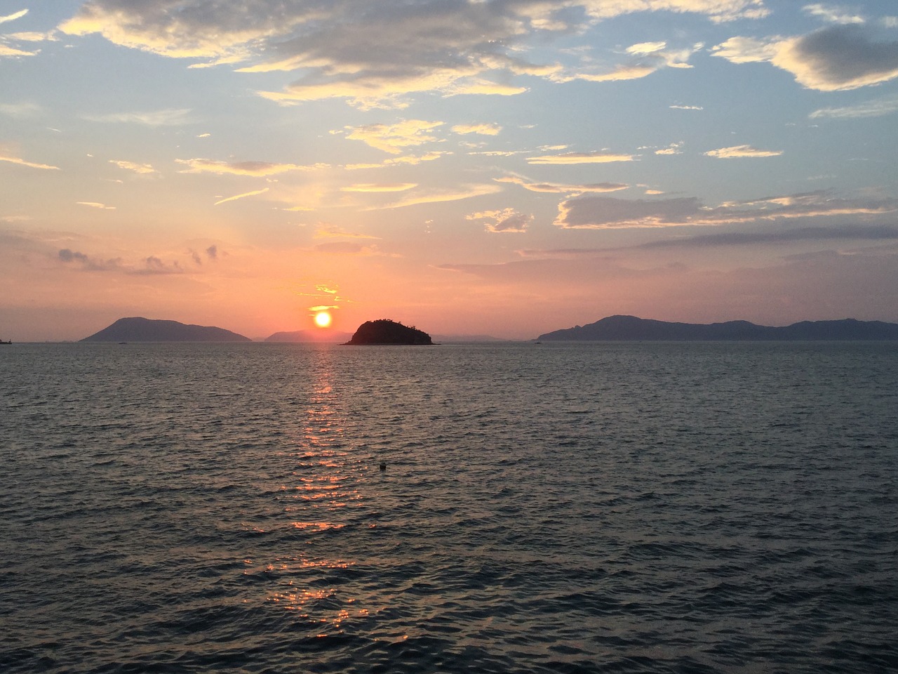 seto inland sea  at dusk  sunset free photo