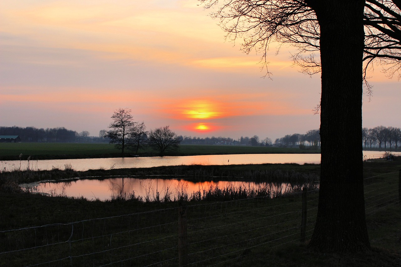 setting sun red sky evening red free photo