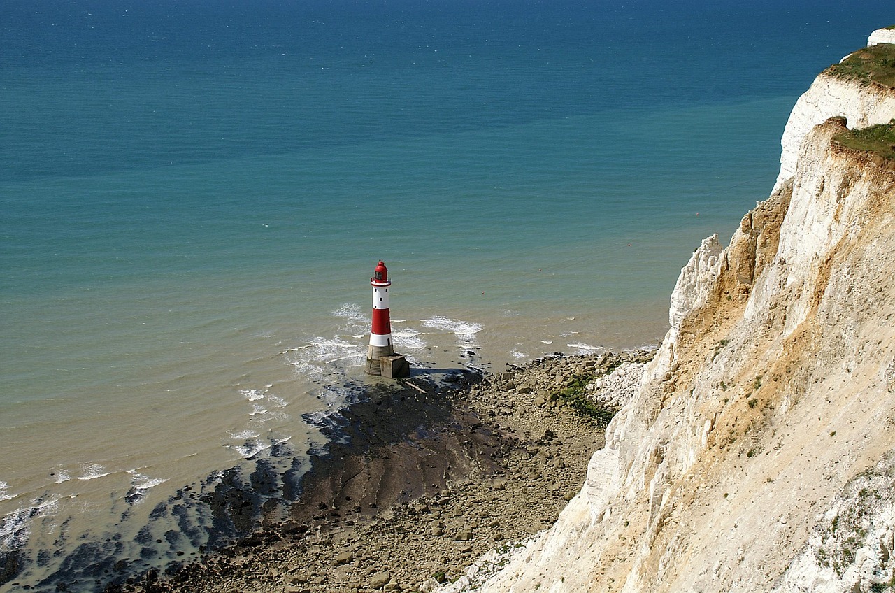 seven sisters lighthouse beachy head free photo