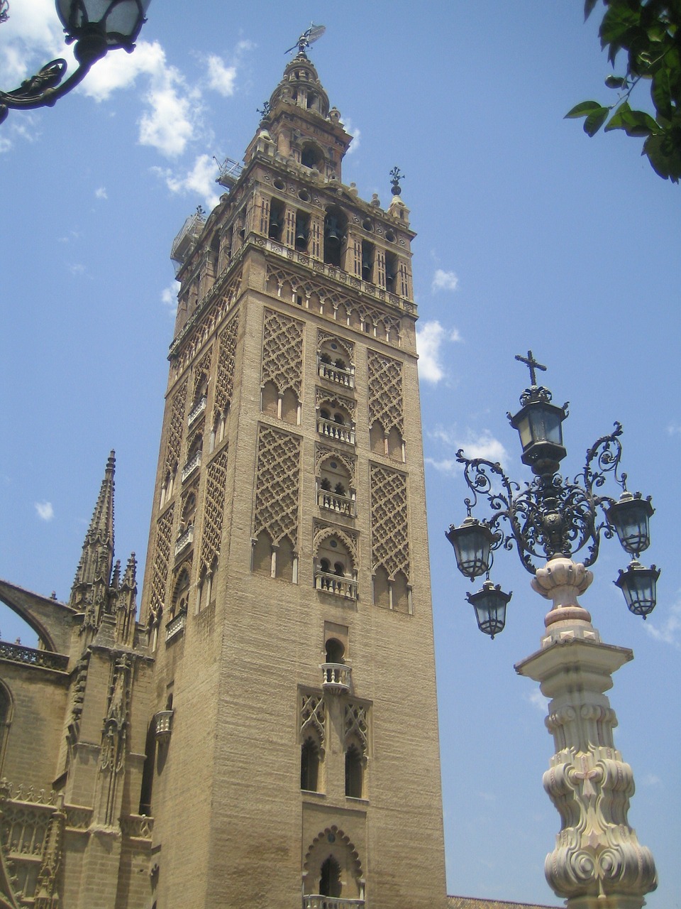seville giralda cathedral free photo