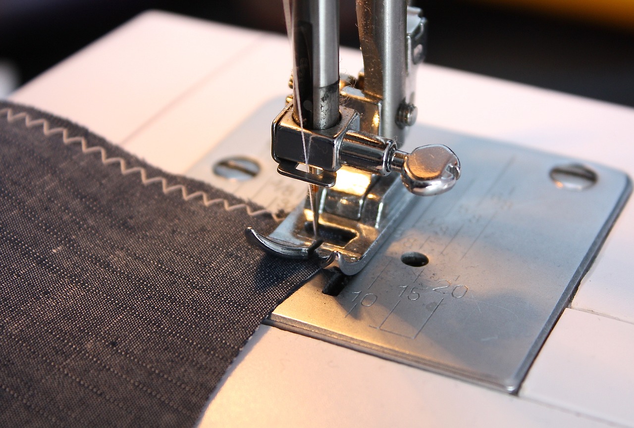 sew sewing machine fabric free photo