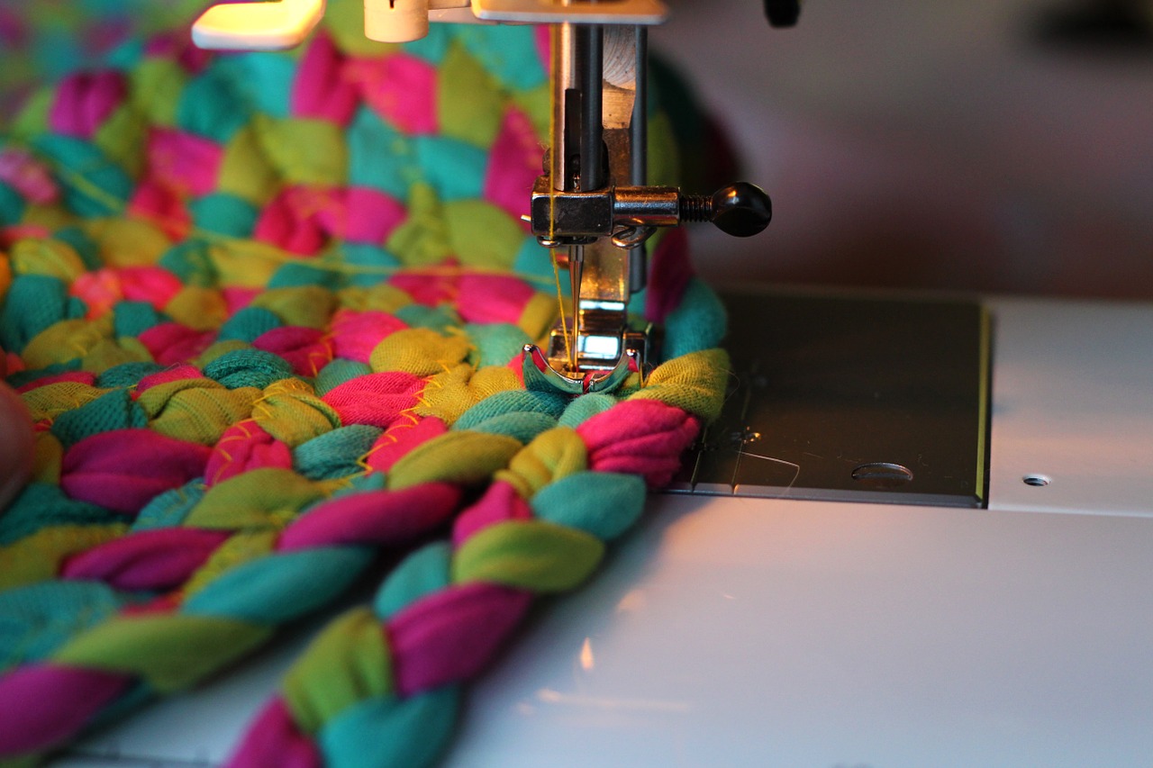 sewing-machine sew stitch free photo