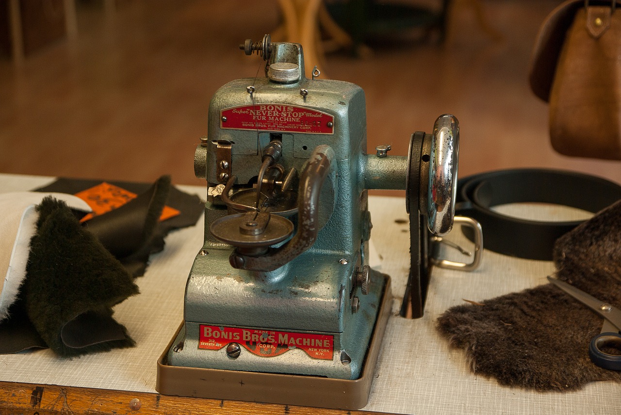 sewing machine leather crafts free photo