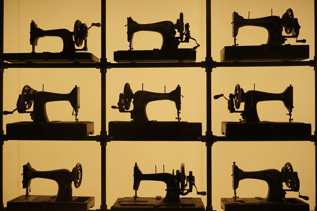 sewing machines machine pattern free photo