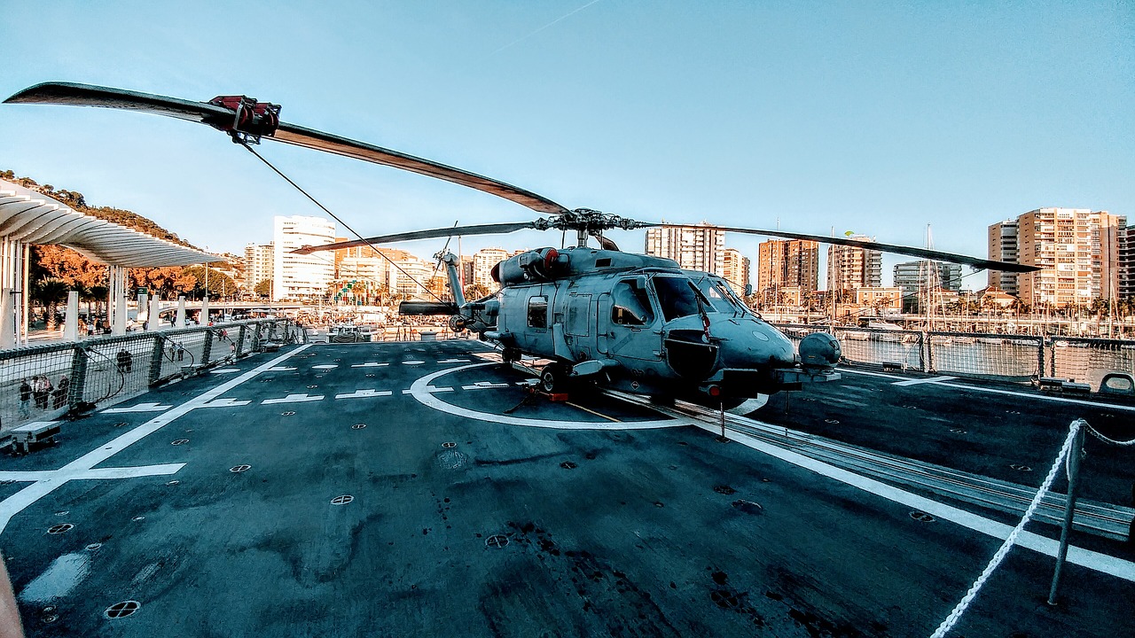 sh-60b seahawk military helicopter free photo