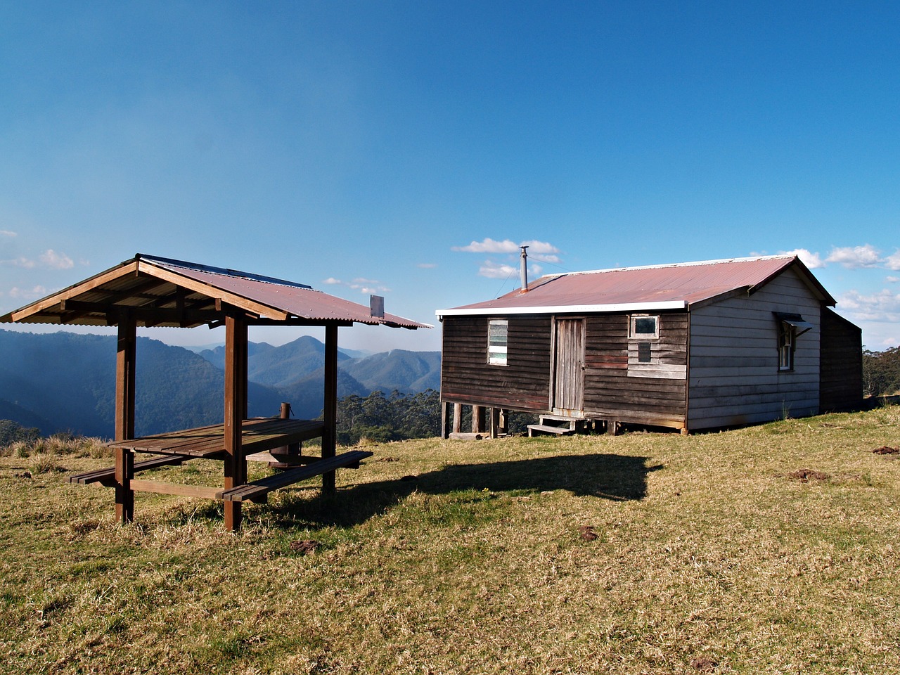 shack hut cabin free photo