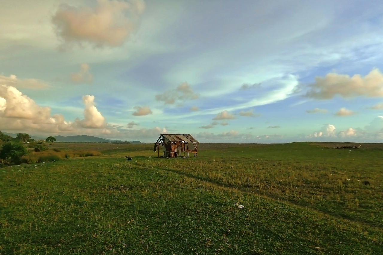 shack hut shed free photo