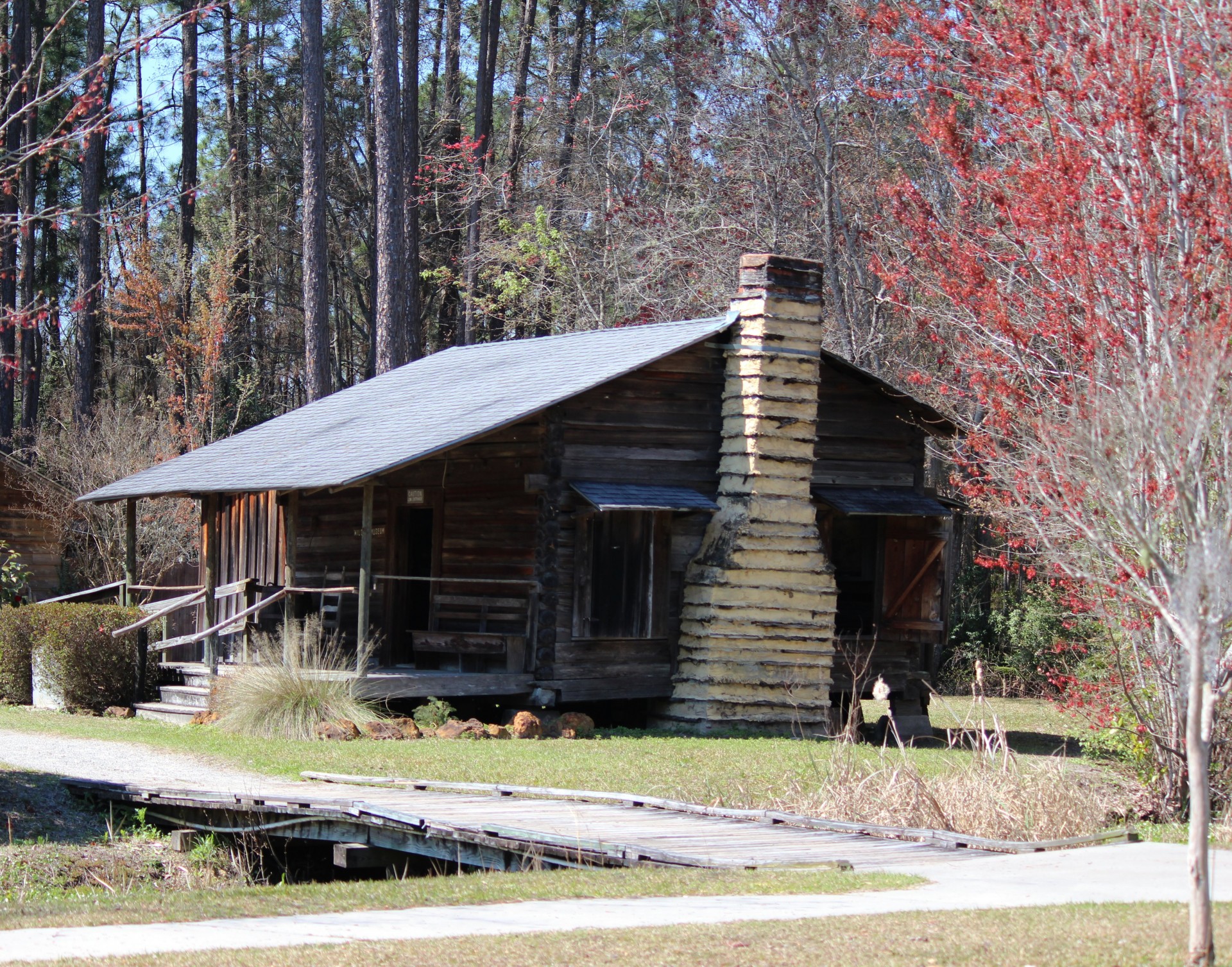 house shack log cabin free photo