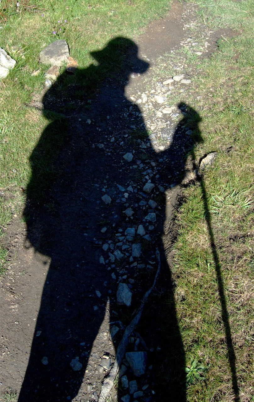shadow trek trekker free photo