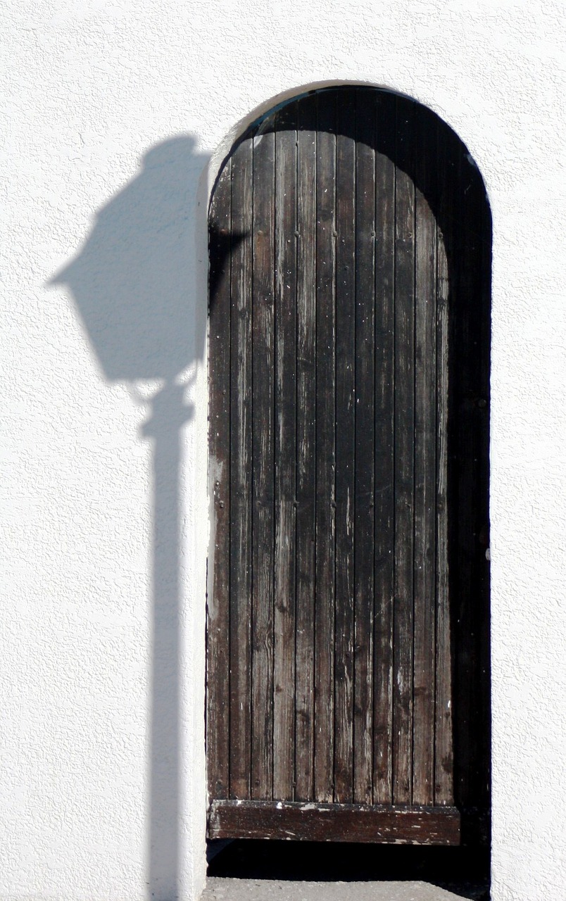 shadow wall door free photo