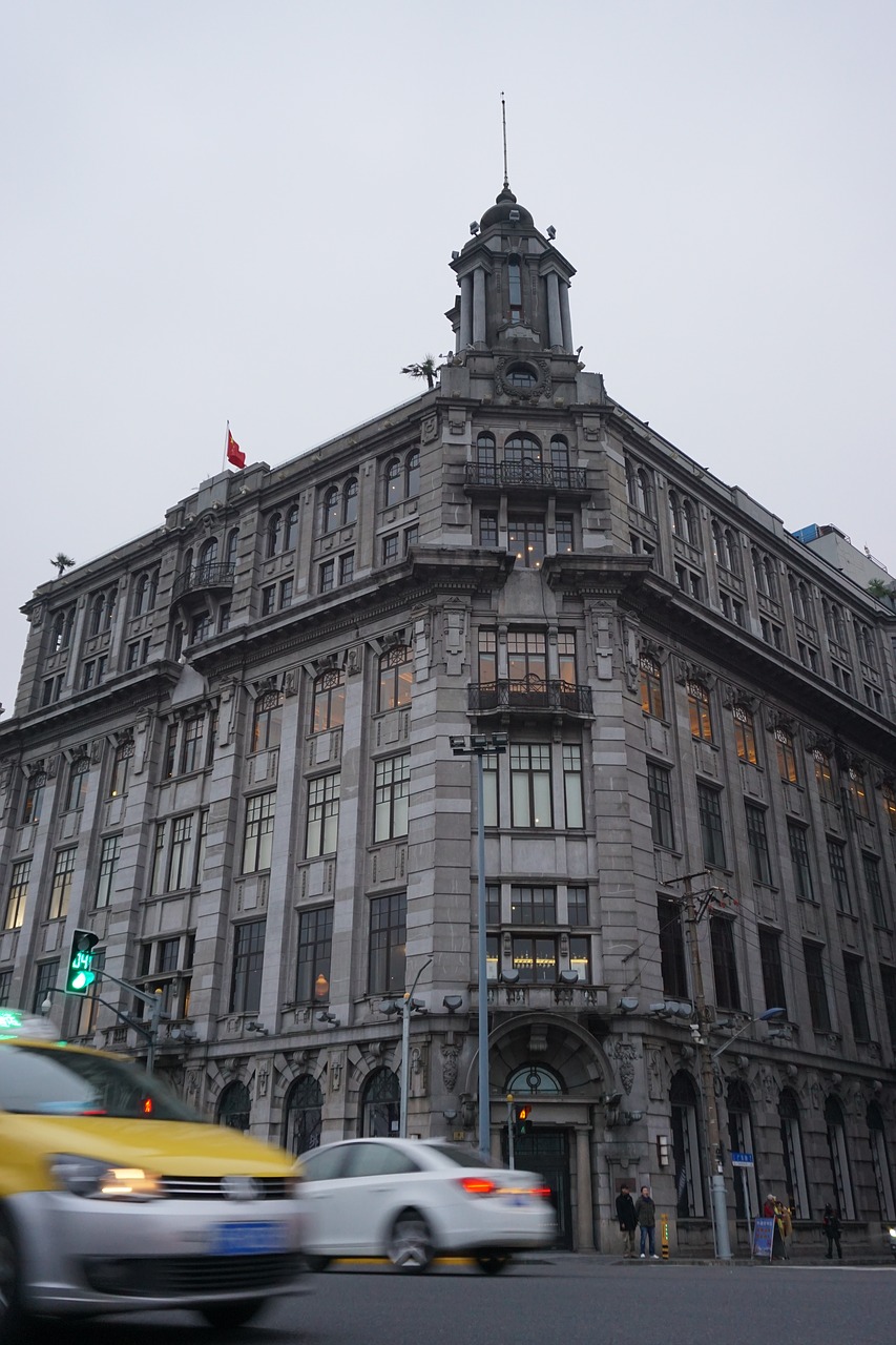 shanghai  street view  the bund free photo