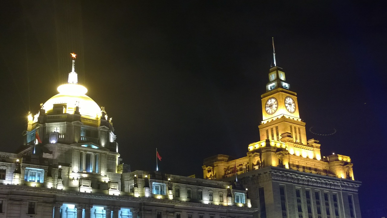 shanghai the bund night view free photo