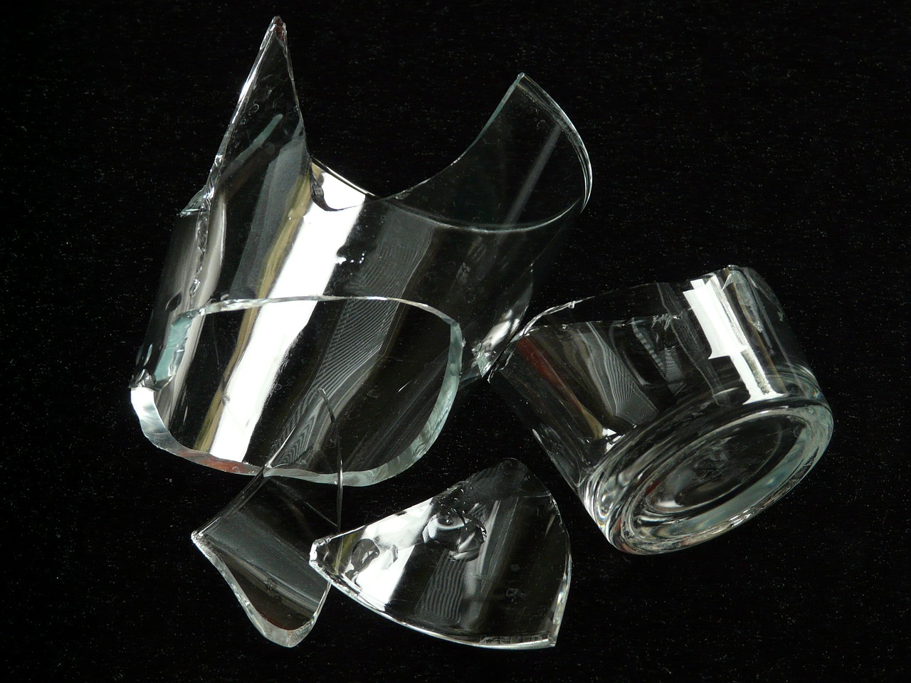 shard broken glass glass free photo