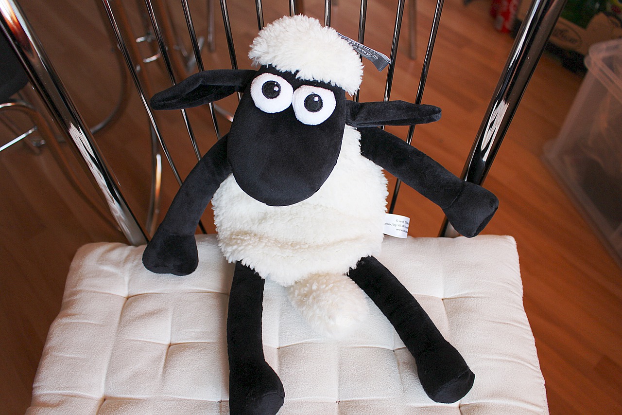 shaun the sheep soft toy sheep free photo