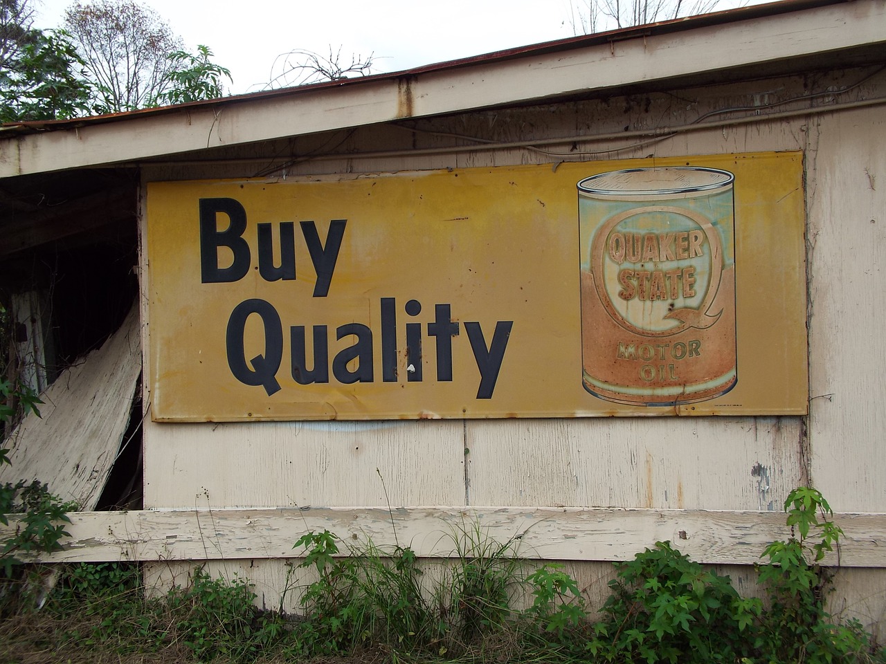 shed old building old sign free photo