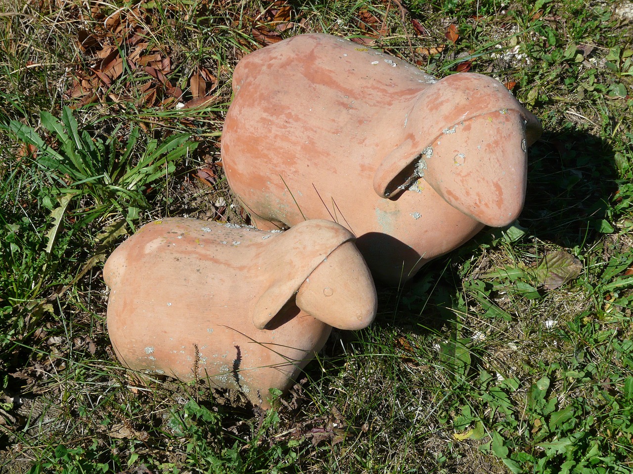 sheep sound clay figures free photo