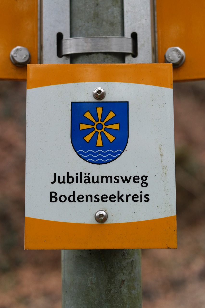 shield signposts jubilee way bodenseekreis free photo