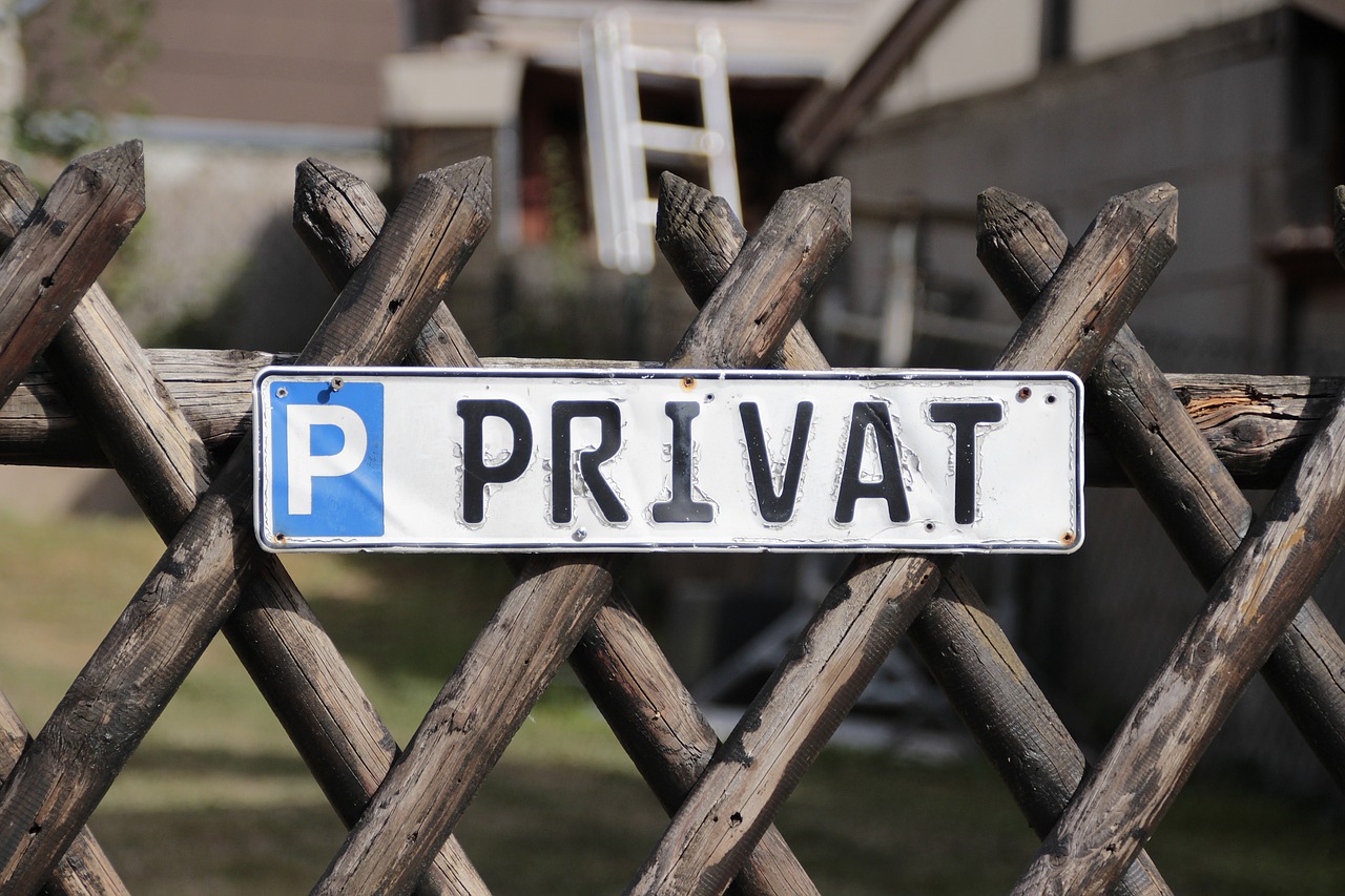 shield  fence  private free photo