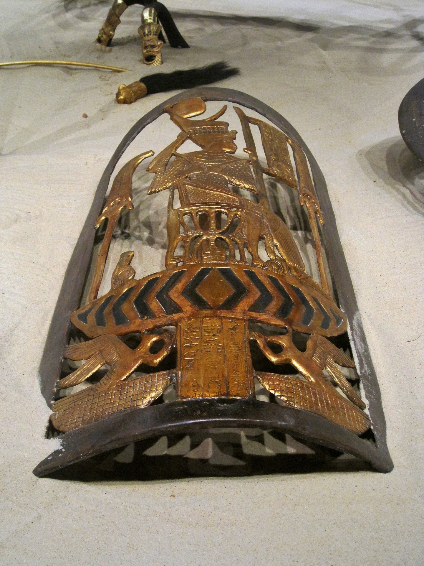 egyptian shield treasure free photo