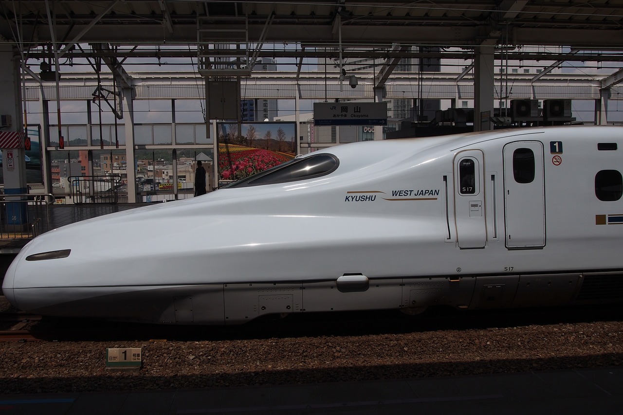 shinkansen bullet train free photo