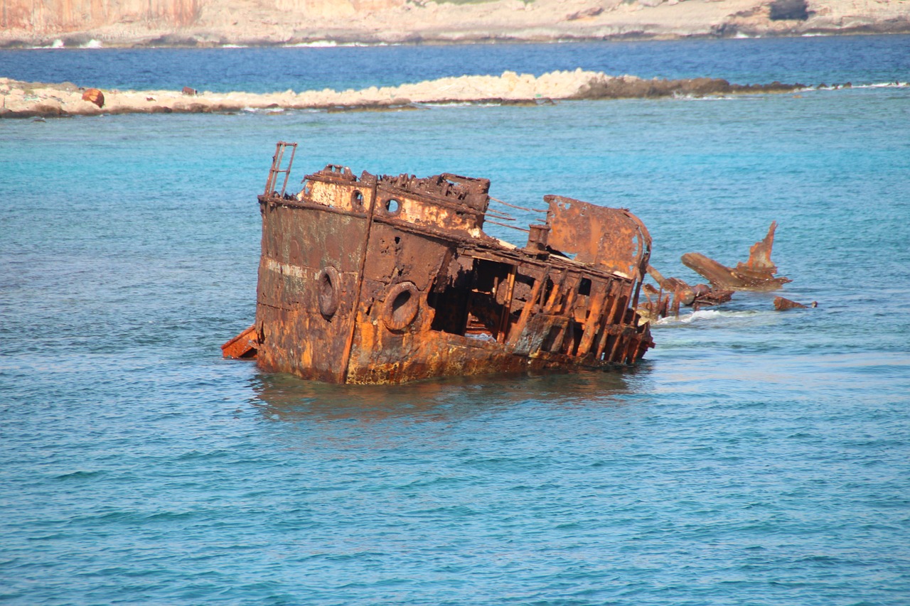 ship wreck water free photo