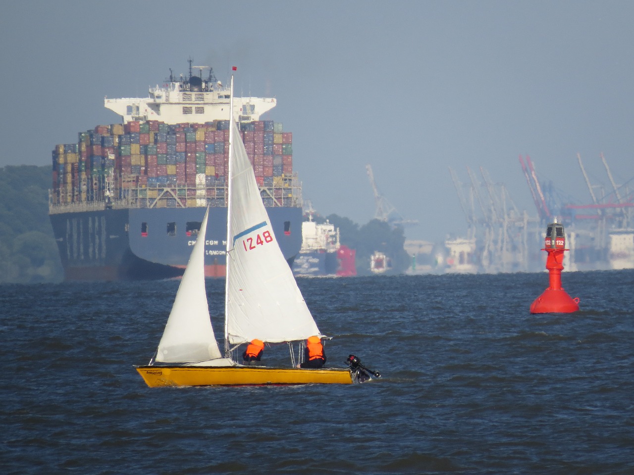 ship container elbe free photo