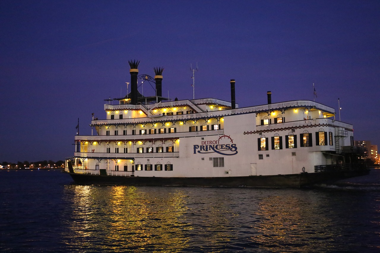 ship cruise water free photo