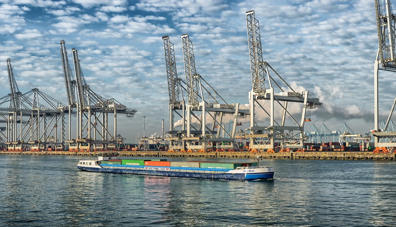 ship freighter cargo free photo