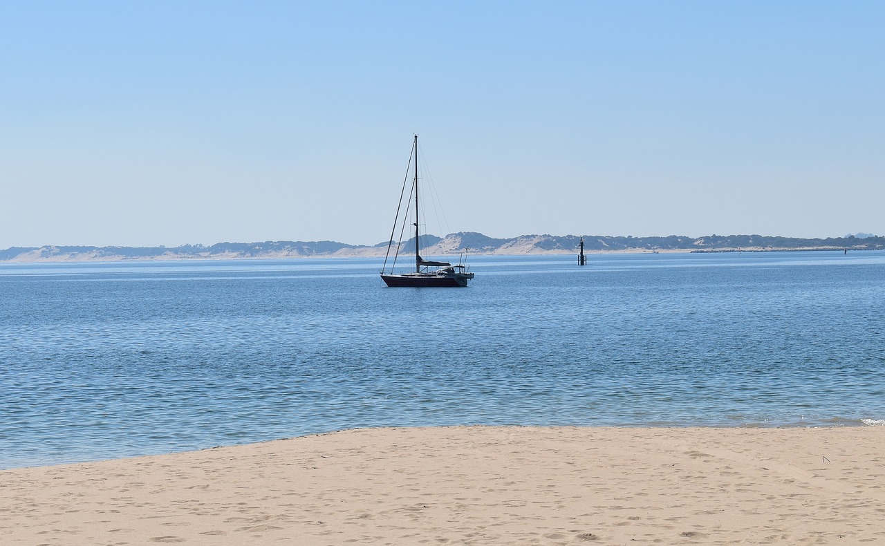 ship beach western australia free photo