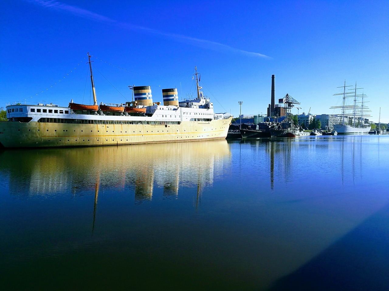 ship water turku free photo