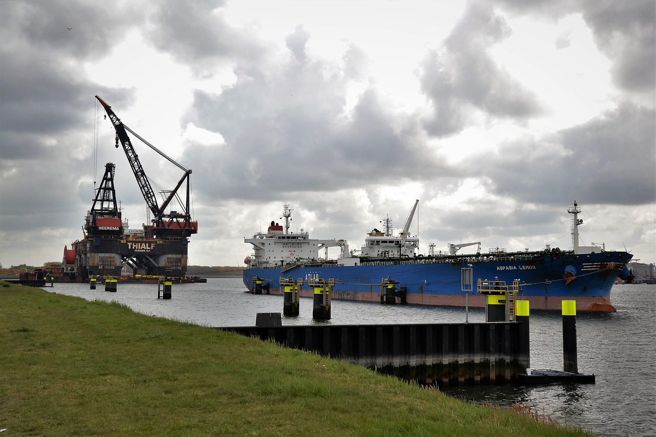 ship oil rig rotterdam free photo