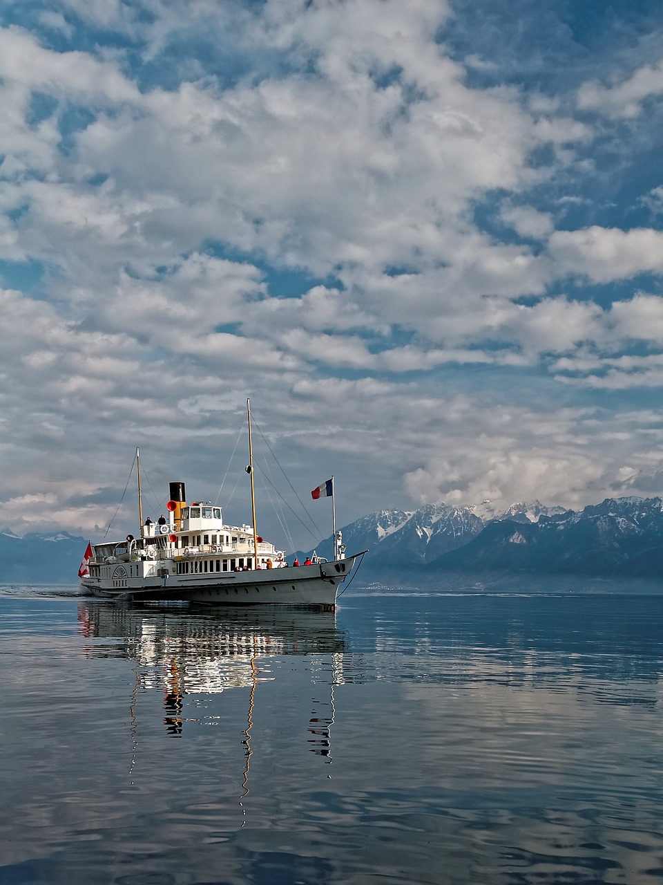 ship boot geneva free photo