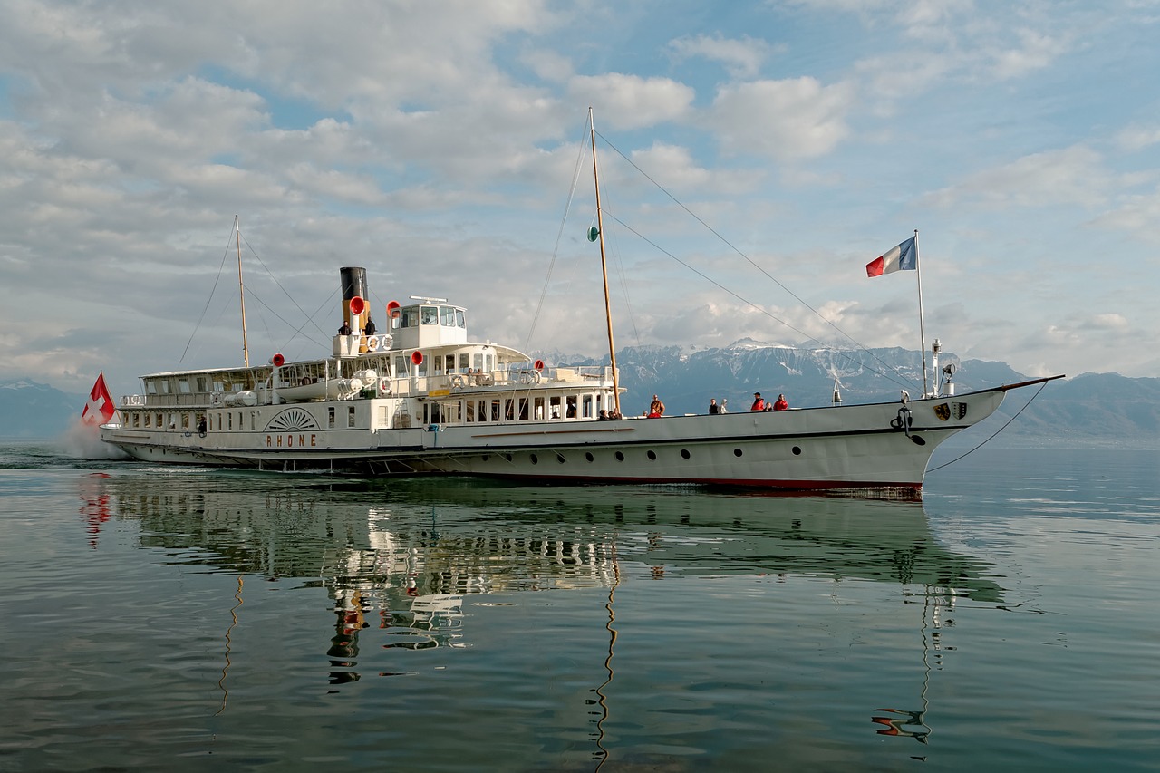 ship boot geneva free photo