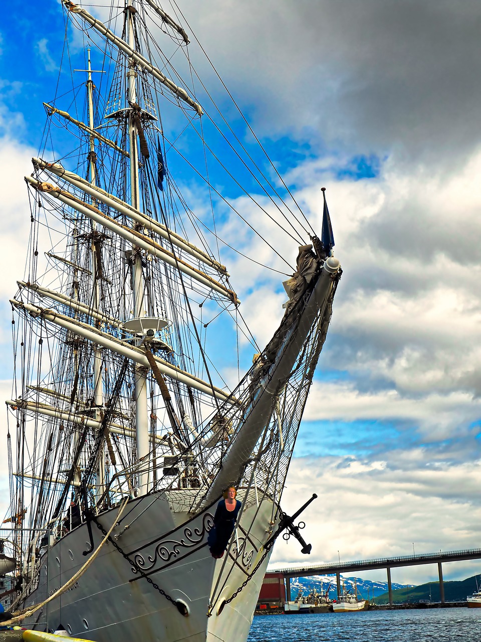 ship waters sky free photo