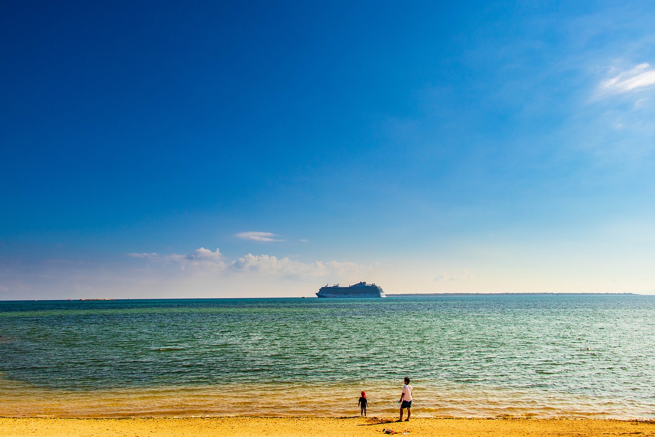 ship  sea  sky free photo