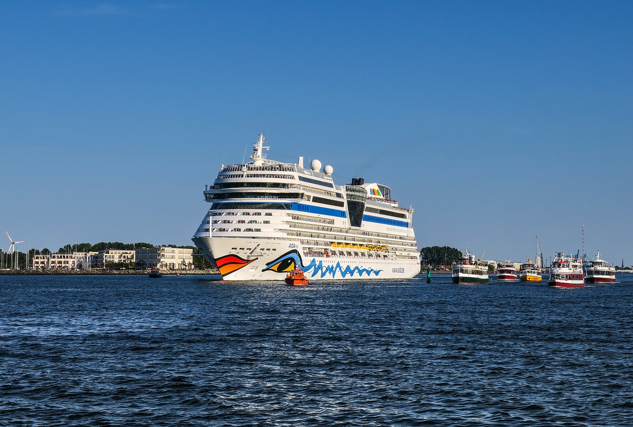 ship  cruises  cruise ship free photo