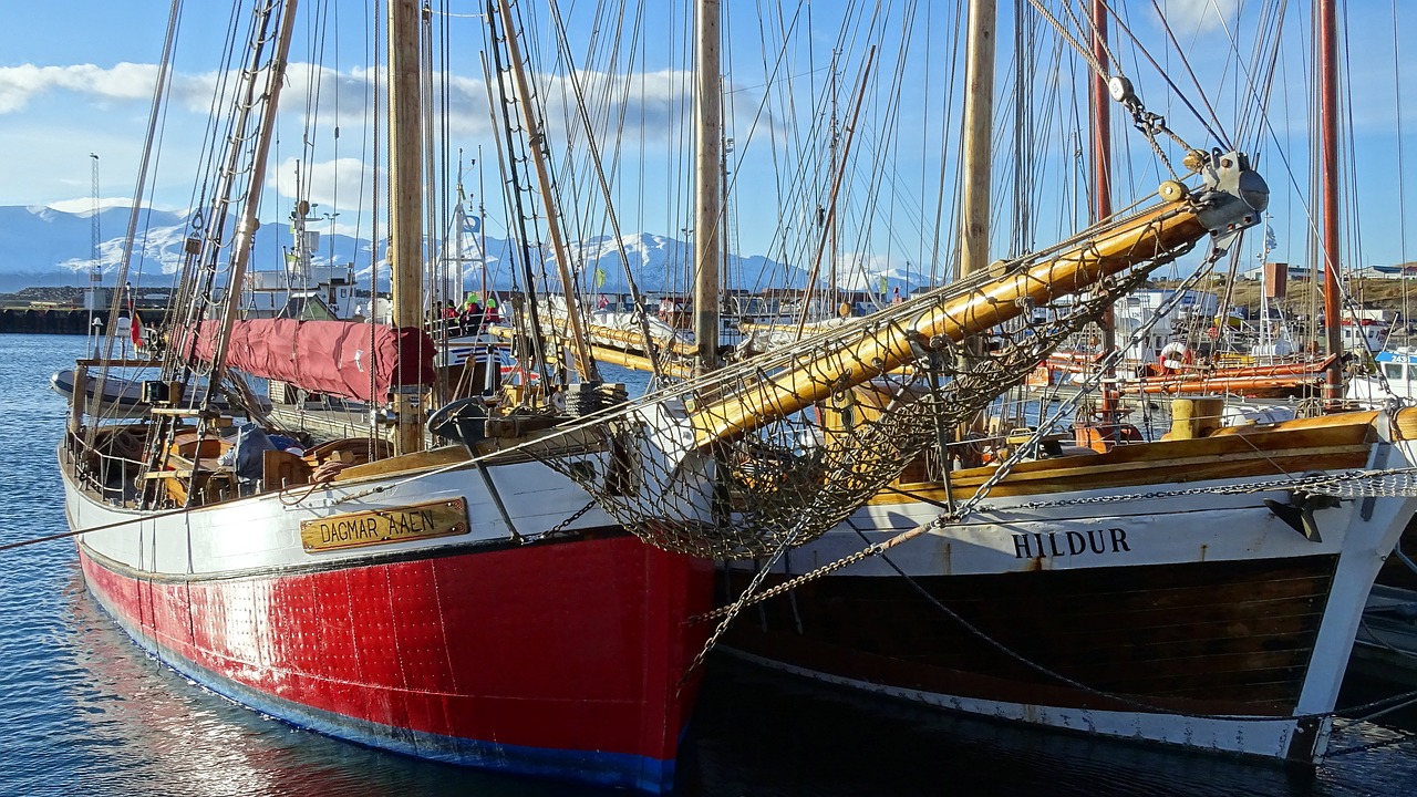 ship  port  iceland free photo