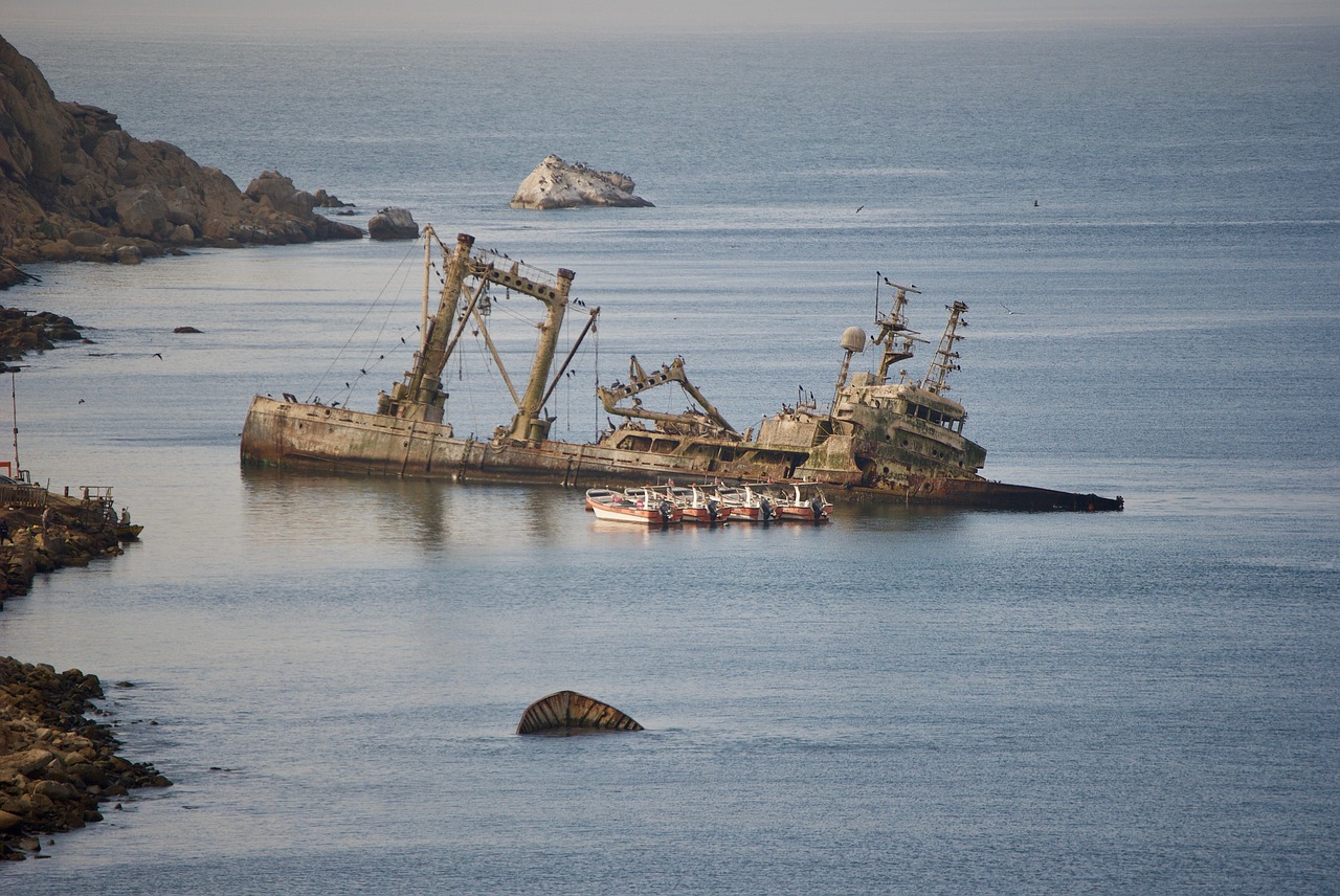 ship  wreck  ship wreck free photo