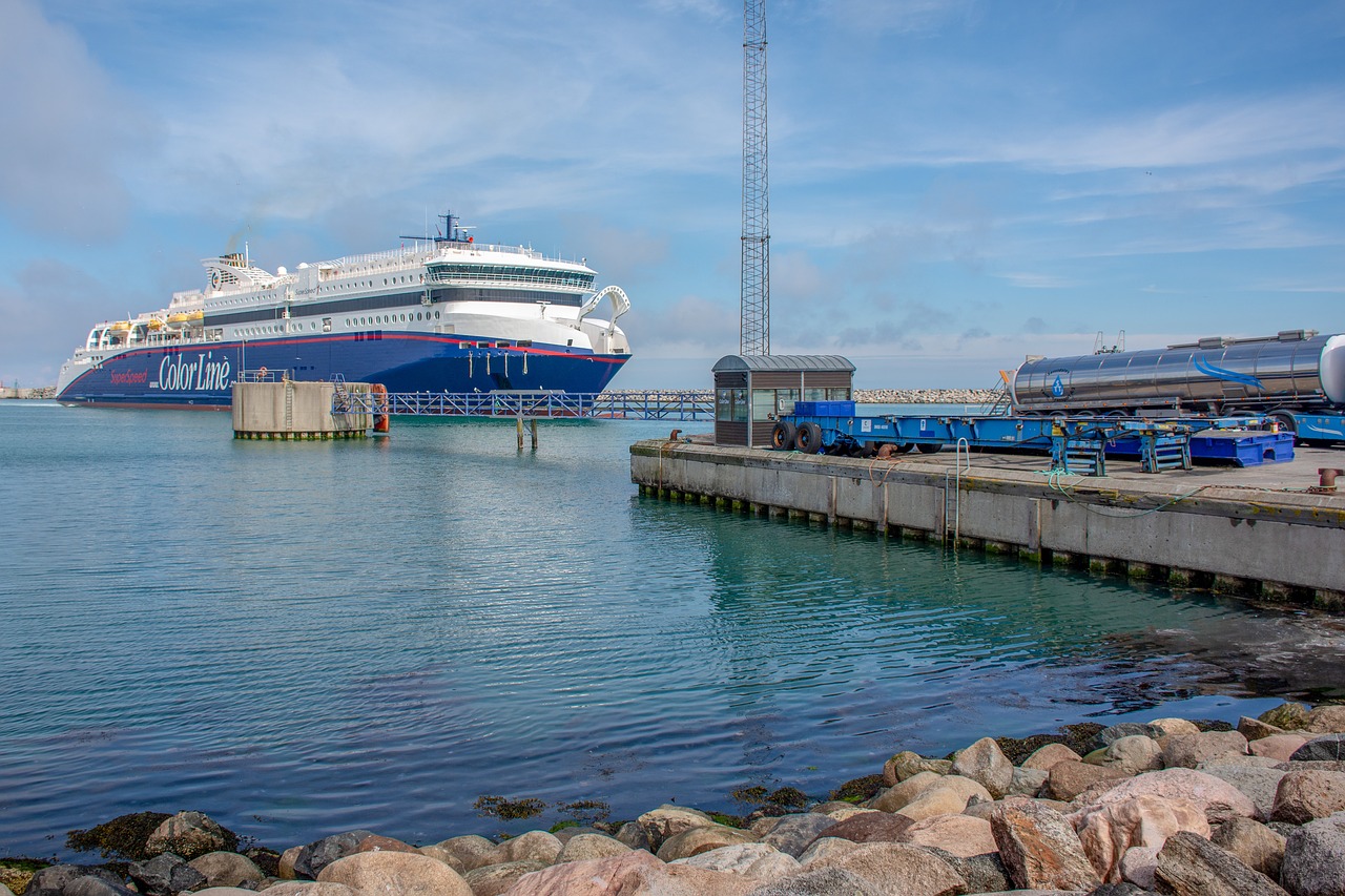 ship  boat  sea free photo