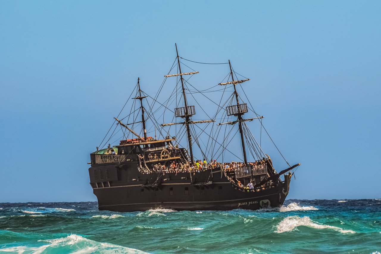 ship  boat  pirate ship free photo